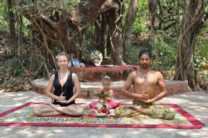 yoga meditation india2 300x199 Йога в Индии